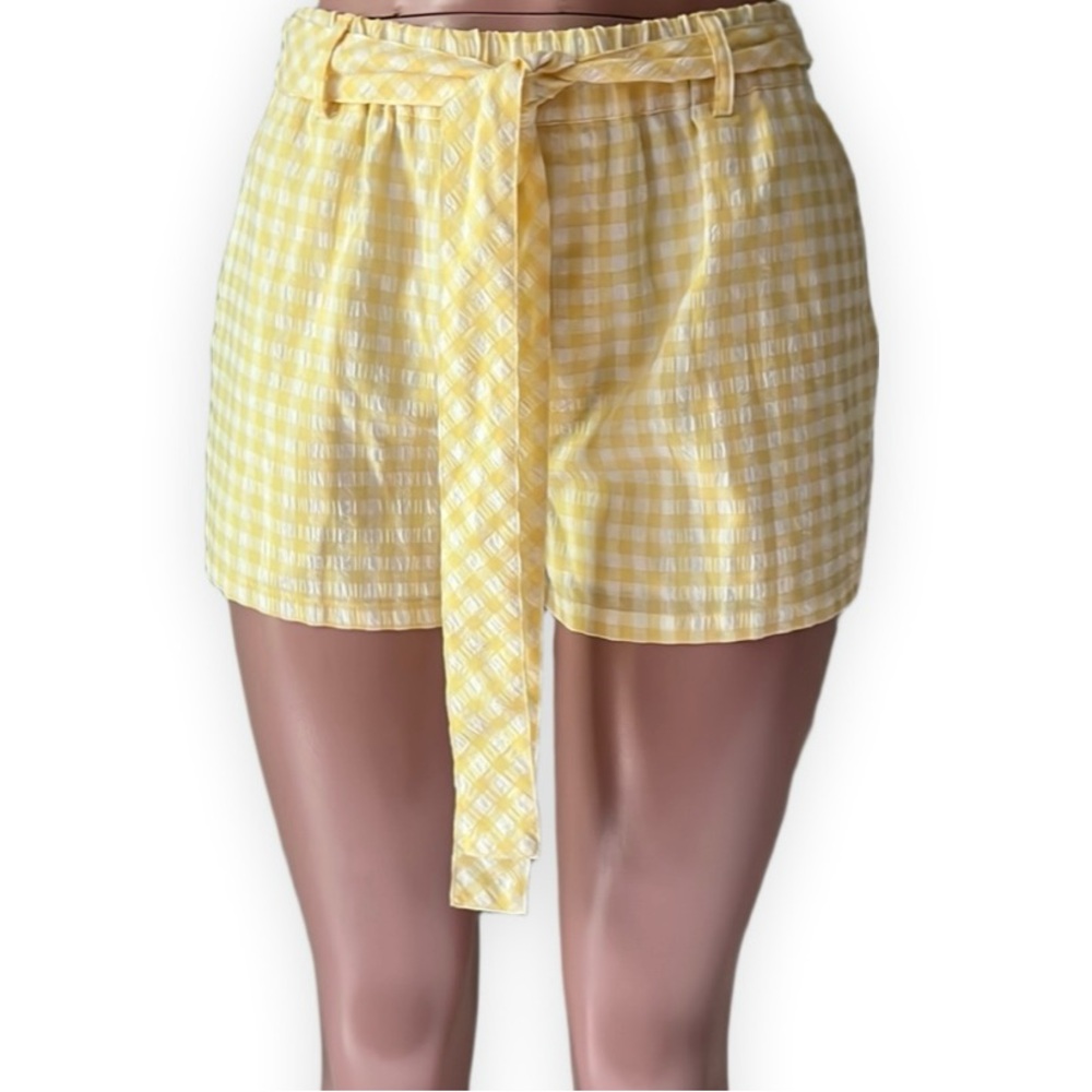 Sundays short